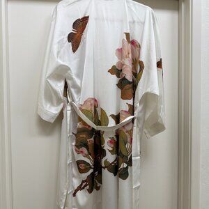 NEW Kim + Ono Peony & Butterfly Short Kimono Robe One Size